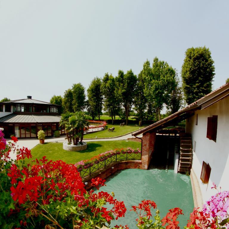 Hotel Novarello Granozzo con Monticello Exteriör bild