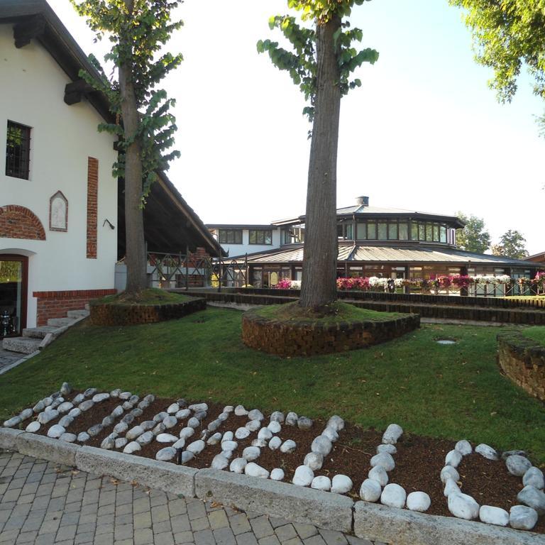Hotel Novarello Granozzo con Monticello Exteriör bild