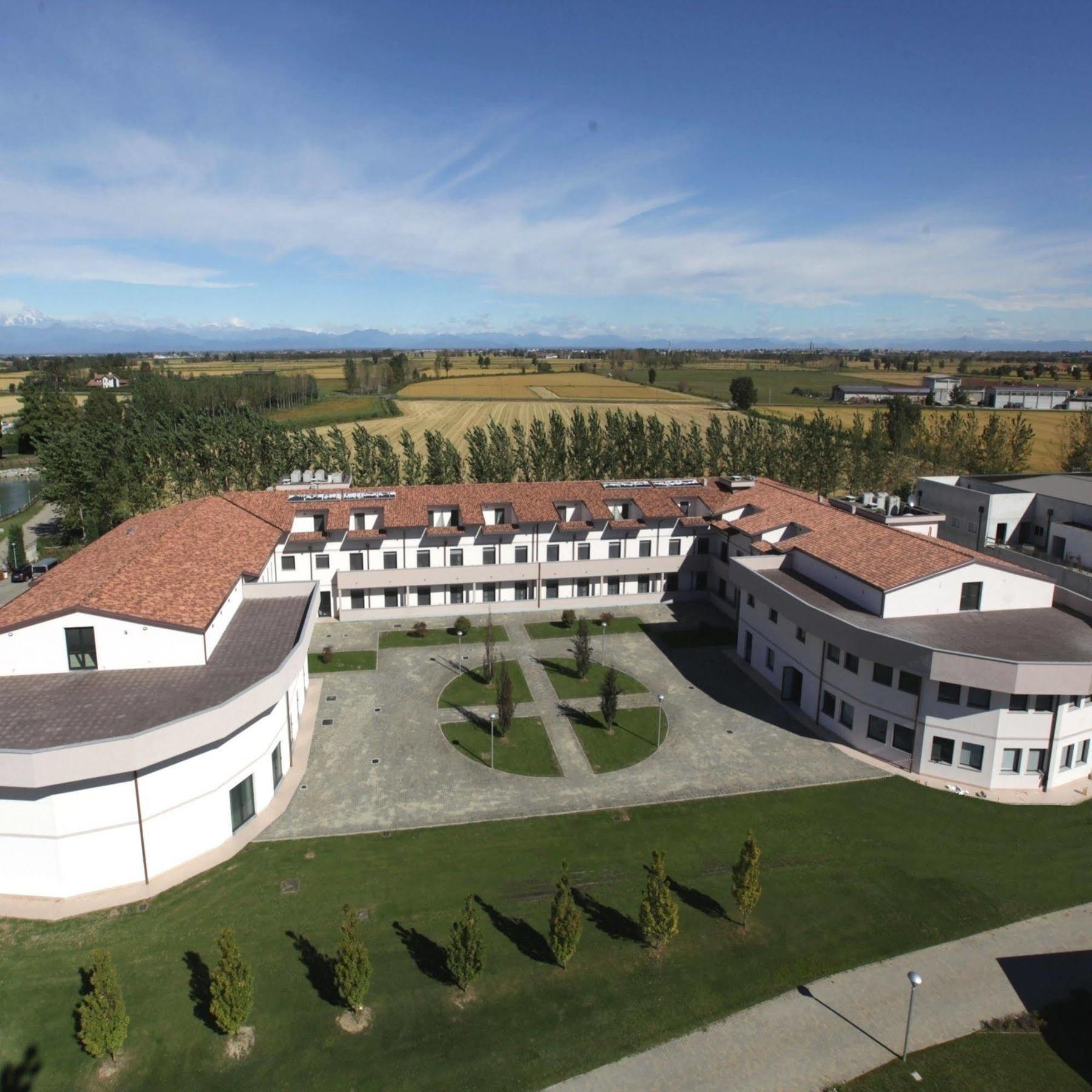 Hotel Novarello Granozzo con Monticello Exteriör bild